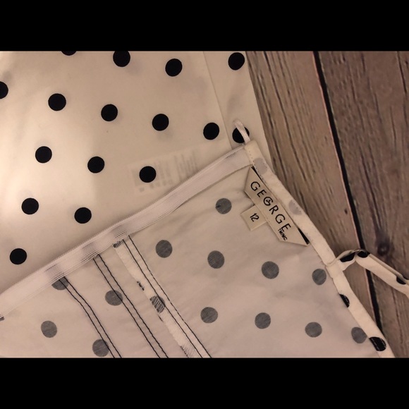 Polka dot George tank op size 12 - Picture 3 of 7